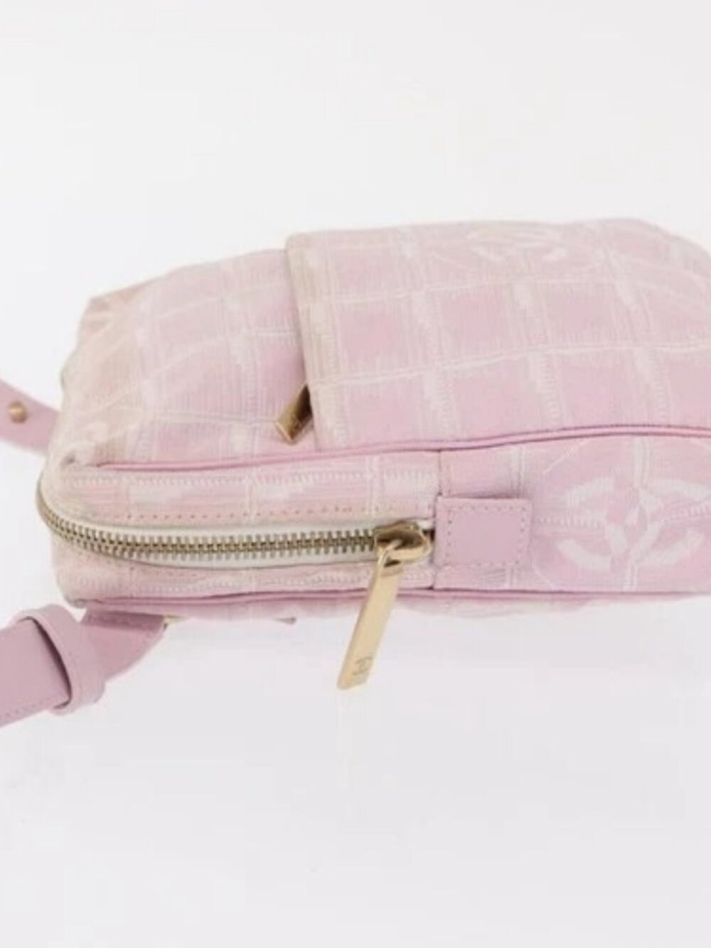 CHANEL New Travel Line Shoulder Bag Nylon Pink Gold CC Auth 163276 - Picture 4 of 15